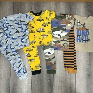 Carter’s 5T Pajama Set